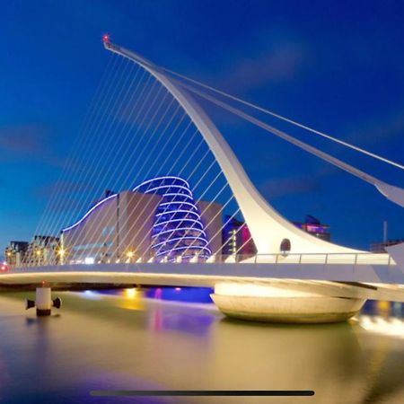 Modern Dublin City Centre Extérieur photo