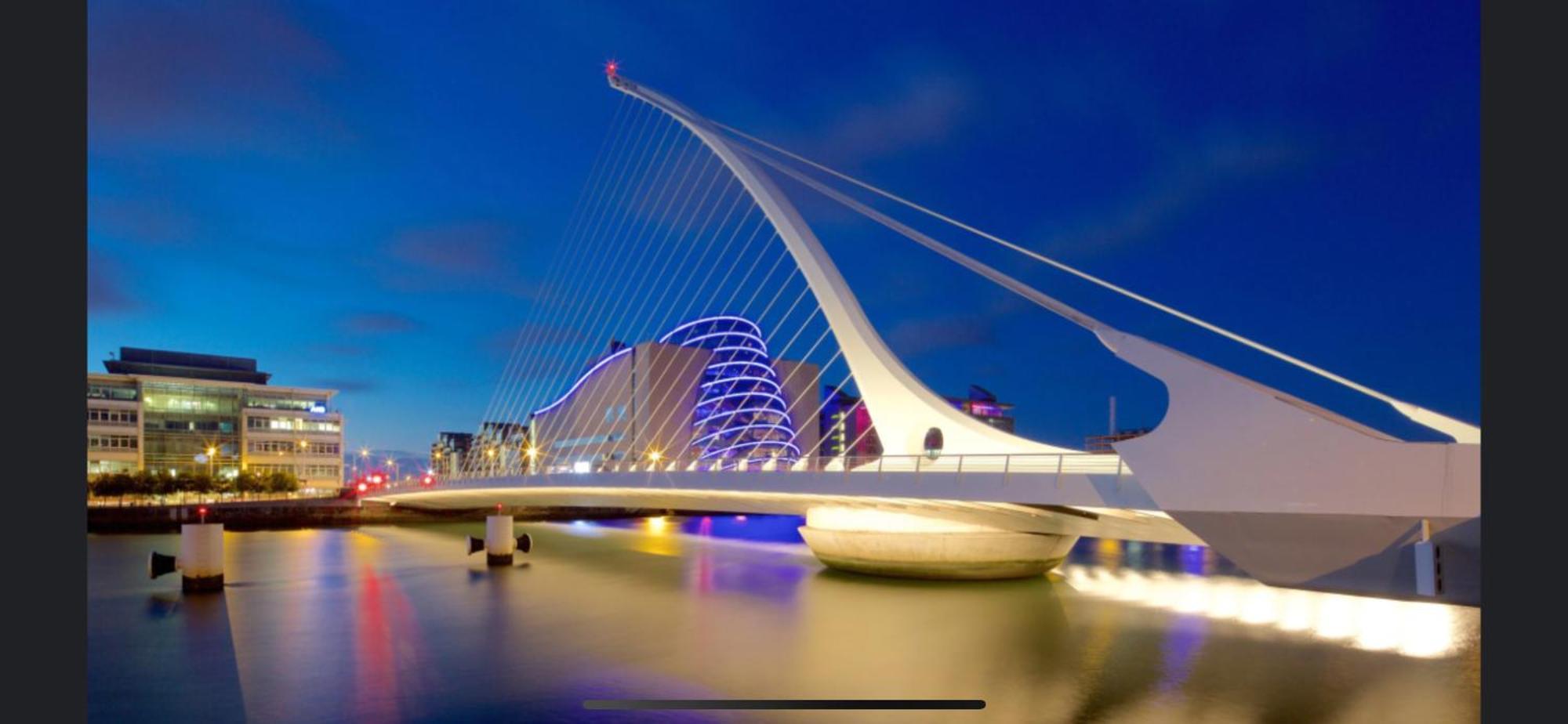 Modern Dublin City Centre Extérieur photo